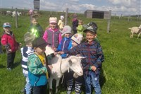 Oslava dne dětí- výlet na kozí farmu do Úvalna